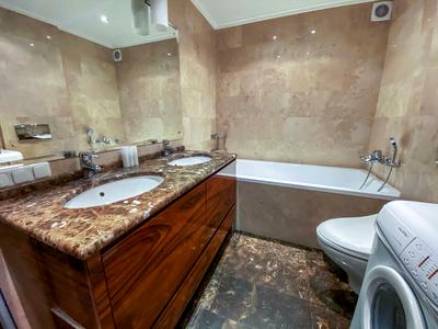 квартира за адресою Рибальська вул., 8