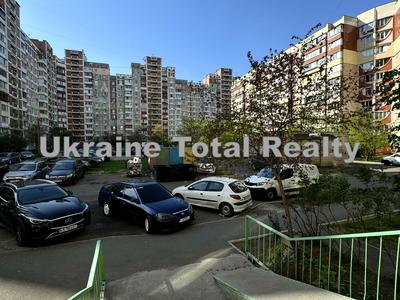 квартира за адресою Сержа Лифаря вул. (Олександра Сабурова), 8-А