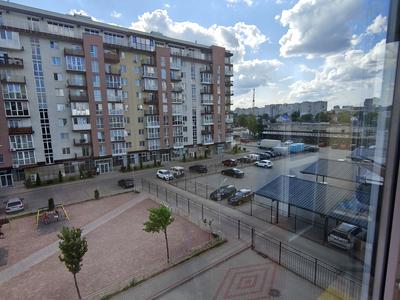 квартира за адресою Івана Сльоти вул., 49