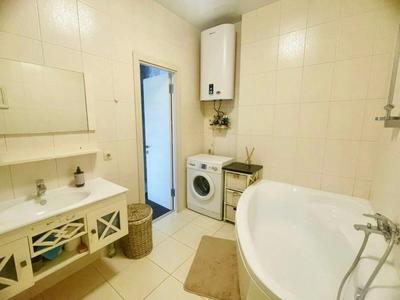 квартира за адресою Середньофонтанська вул., 19