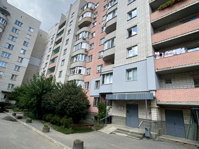 квартира за адресою Олега Антонова, 27