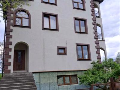 будинок за адресою Лугова вул.