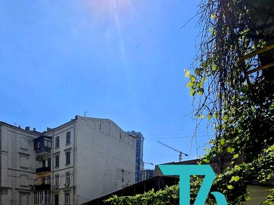 комерційна за адресою Саксаганського вул., 38