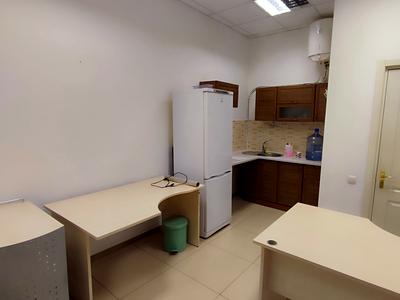 коммерческая по адресу Кловский спуск, 7a