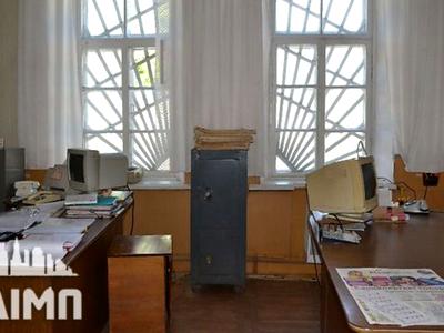 комерційна за адресою Залізничний пров., 7