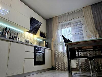 квартира за адресою Озерна вул. (Червоних Майовщиків), 35