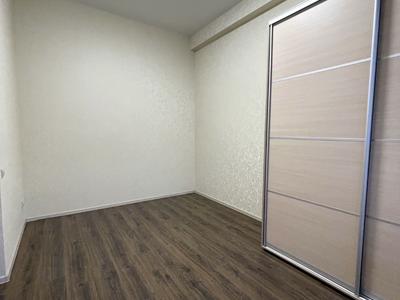 квартира по адресу Строителей ул., 28/15