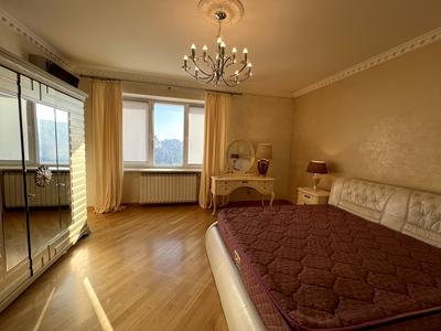 квартира по адресу Владимира Ивасюка просп. (Героїв Сталінграду), 8