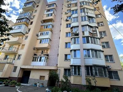 квартира по адресу Небесной Сотни просп. (Маршала Жукова), 10/4