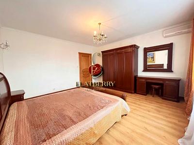 квартира за адресою Олеся Гончара вул., 52