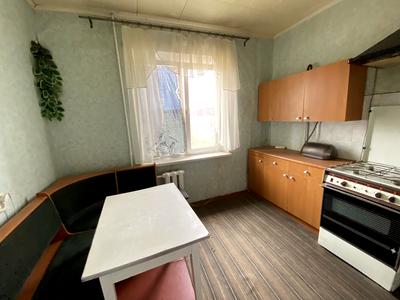квартира за адресою Івана Авраменка вул. (Корнійчука), 8