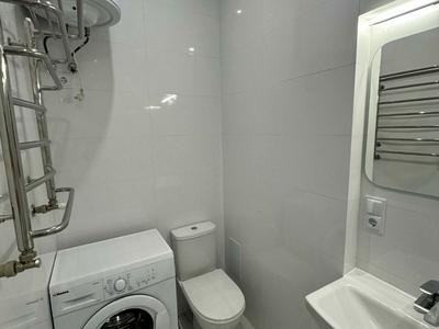 квартира по адресу Парижской Коммуны ул., 4