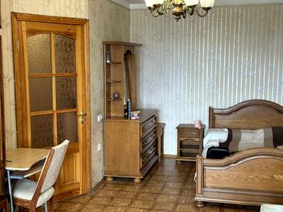 квартира за адресою Харків, Аерокосмічний просп. (Гагаріна), 86