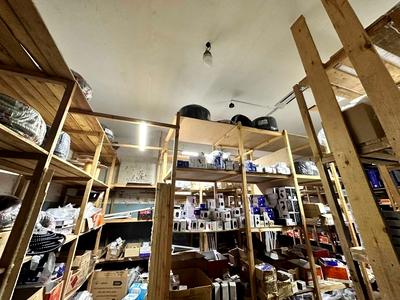 комерційна за адресою Любецька, 40