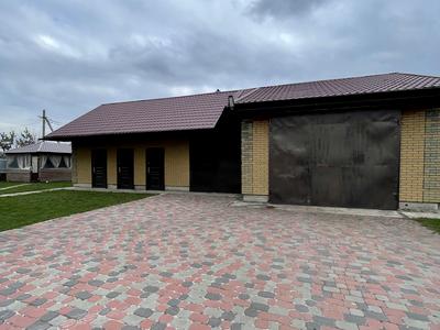 будинок за адресою Симоненка, 1