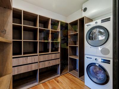 квартира за адресою Салютна вул., 2к16
