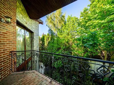 будинок за адресою Лісова вул., 24