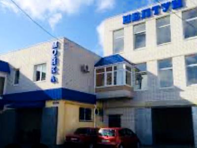 комерційна за адресою Луценка вул., 7