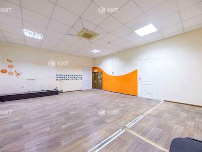 комерційна за адресою Отакара Яроша вул., 9а