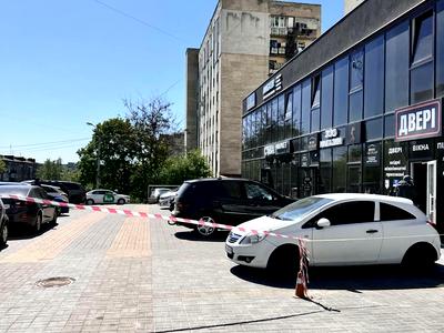 коммерческая по адресу Свободи ул., 12а
