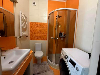 квартира за адресою Вишнева вул., 5