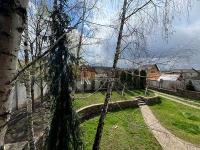 будинок за адресою Соборна вул. ()