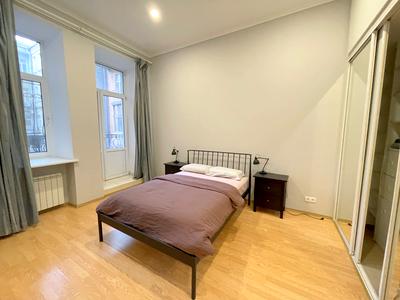 квартира по адресу Малая Житомирская ул., 5