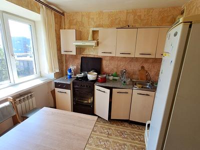 квартира за адресою Дмитра Апухтіна вул., 25