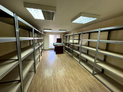 комерційна за адресою Євгена Чикаленка вул. (Пушкінська), 25