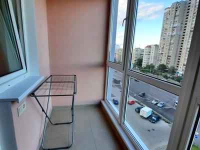 квартира по адресу Ревуцкого ул., 40