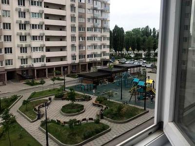квартира за адресою Академіка Заболотного вул., 15