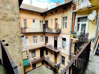 квартира за адресою Панаса Саксаганського вул., 12