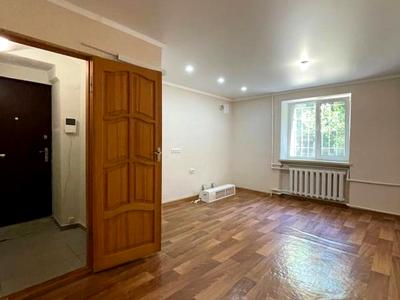 квартира за адресою Радісна вул., 7