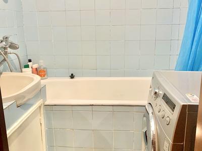 квартира за адресою Академіка Глушкова просп., 35