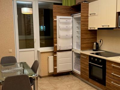 квартира за адресою Київ, Драгоманова вул., 6/1
