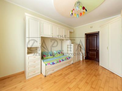 квартира за адресою Кудрявський узвіз, 3-Б