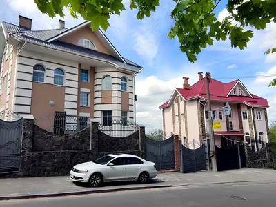 комерційна за адресою Науки просп., 1
