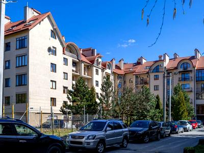 квартира за адресою Павла Тичини вул., 2-Б