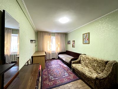 квартира за адресою Київ, Мілютенка вул., 15-А