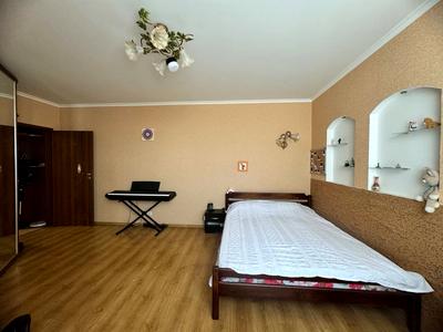 квартира за адресою Леся Курбаса просп., 5-В