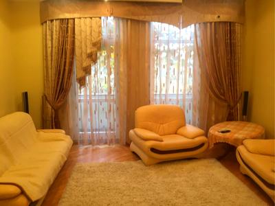квартира за адресою Олександра Довженка вул., 12