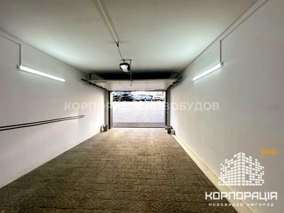 квартира за адресою Олександра Хіри вул., 5