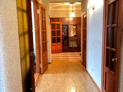 квартира за адресою Богдана Хмельницького просп. (Героїв Сталінграда), 109