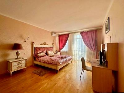 квартира за адресою Панаса Мирного вул., 16