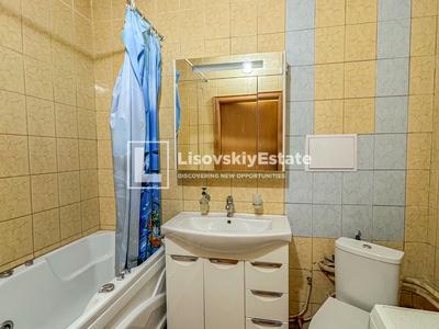 квартира за адресою Саперно-Слобідська вул., 8