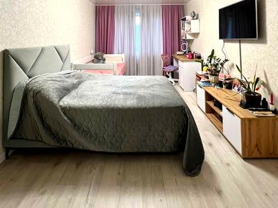 квартира за адресою Дніпровська набережна вул., 5-А