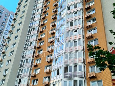 квартира за адресою Софії Русової вул., 7-Г