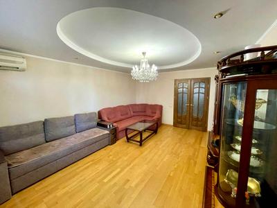 квартира по адресу Червоной Калины просп. (Владимира Маяковского), 72