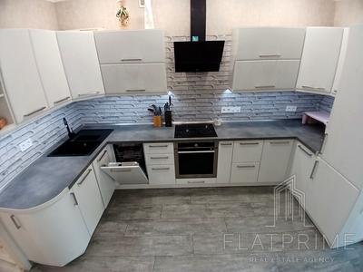 квартира за адресою Регенераторна вул., 4