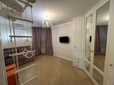 квартира по адресу Киев, Драгоманова ул., 40-З